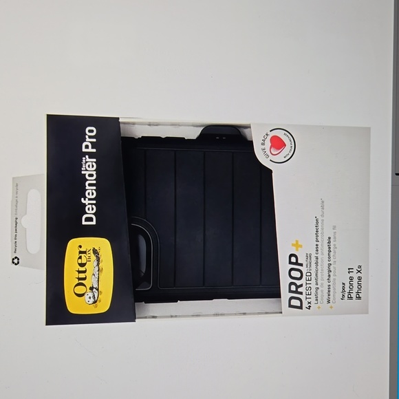 Iphone 11 Otterbox Defender Pro With Clip - Picture 6 of 7